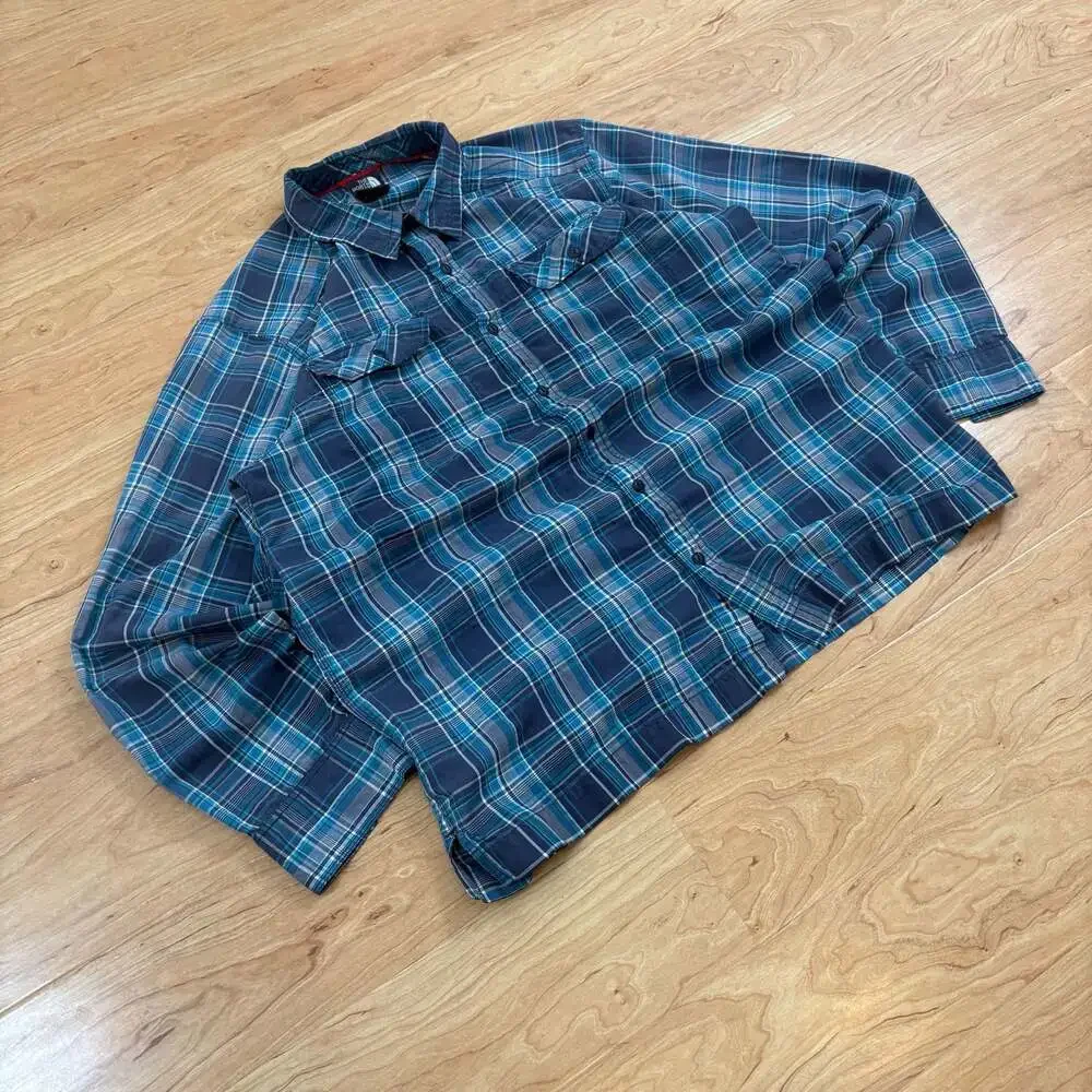 The North Face Men's Blue Plaid Long Sleeve Button-Up Shirt Size XL